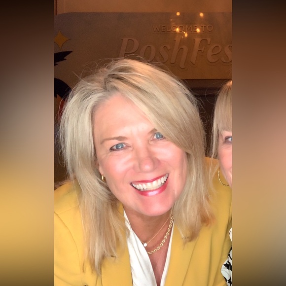 Meet your Posher, Leslee - Picture 13 of 15